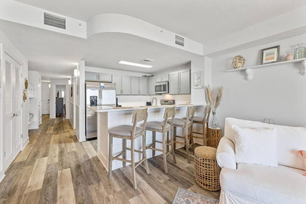 Gorgeous New Boho 1-bdrm At Calypso Tower 3 Resort, Walk To Pier Park! Apartment